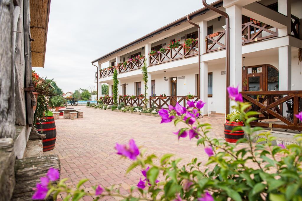 Hotel Lilaakac Vendeghaz Hosszupalyi Exterior foto